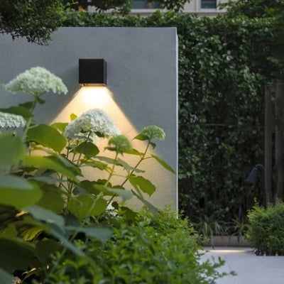 applique-murale-exterieur-pour-terrasse-solaire
